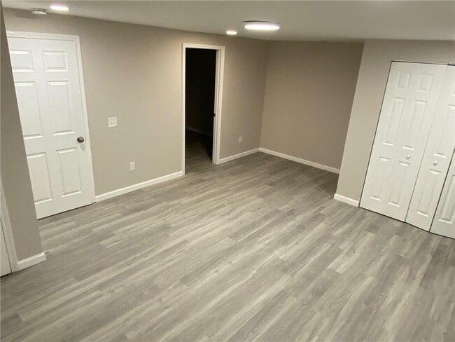 Building Photo - 1806 Queen Anne Ct