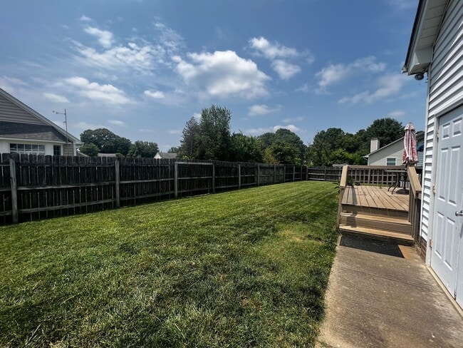 Building Photo - Three bedroom, 2 bath house in Gibsonville