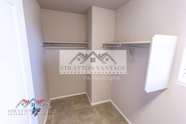 Building Photo - 17916 N 183rd Ave