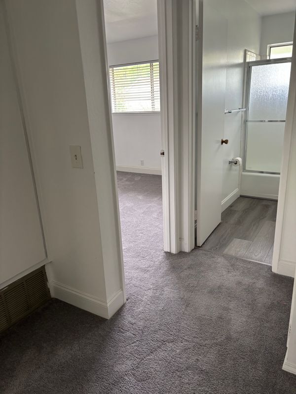 Building Photo - 74 Miramonte Dr