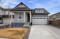 Building Photo - Modern Home in Brighton!