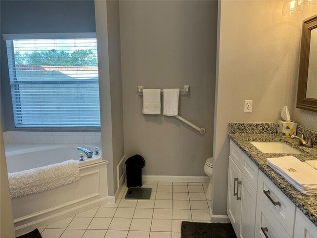 Building Photo - 1950 Bern Creek Loop