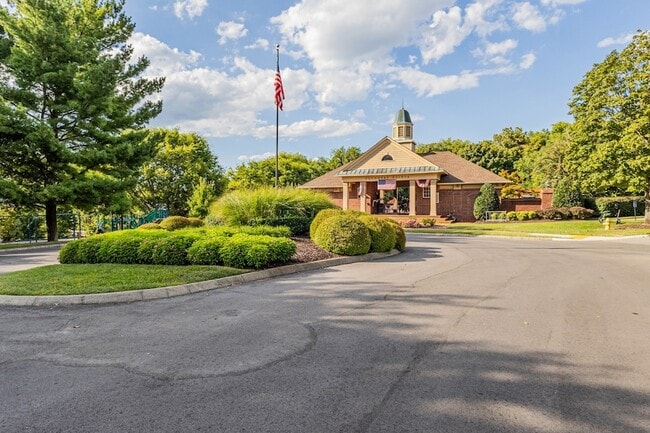 Building Photo - 111 Tyne Dr