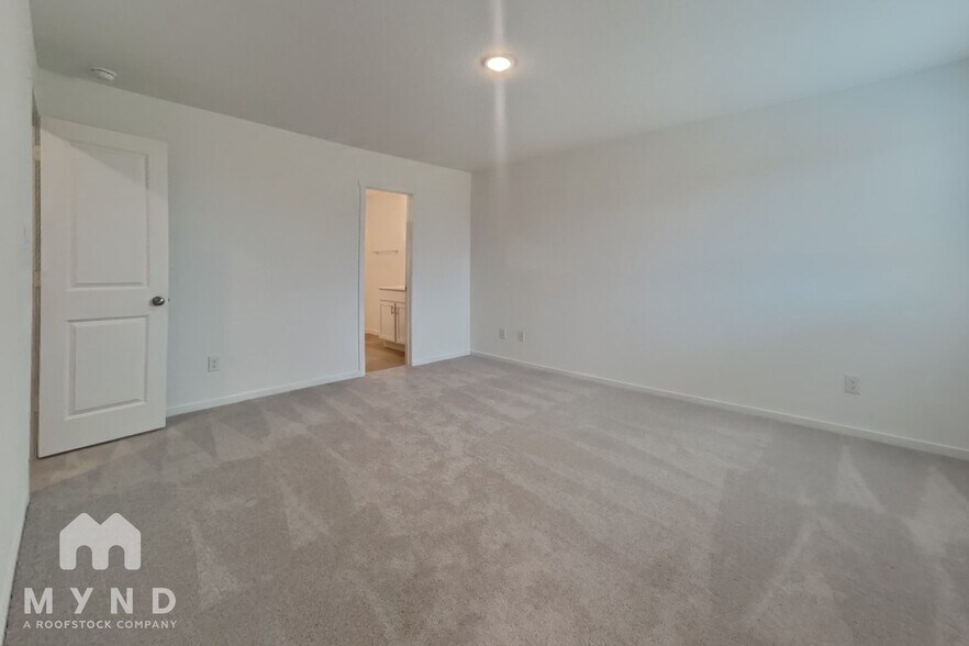 Building Photo - 7127 Sapphire Rdg