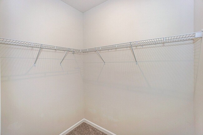 Building Photo - 16728 Summers Walk Blvd