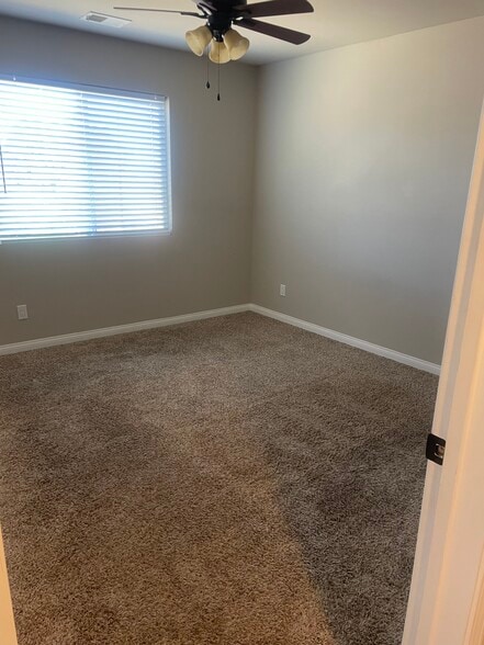 Building Photo - 32081 Anna Marie Ln