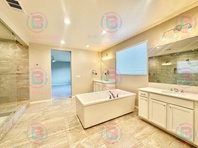 Building Photo - 5 Bedroom 3 Car Garage Home with Spa-Like Primary Suite & Resort-Style Backyard with Office, Loft...