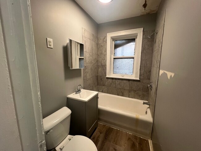 Building Photo - 1256 W 83rd St