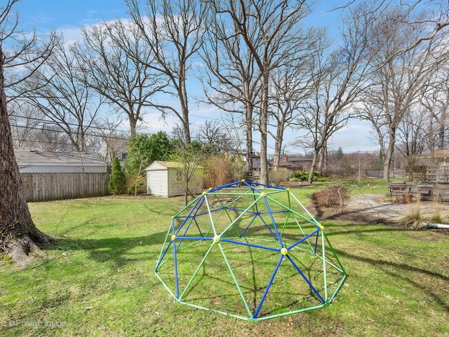 Building Photo - 822 N Waiola Ave