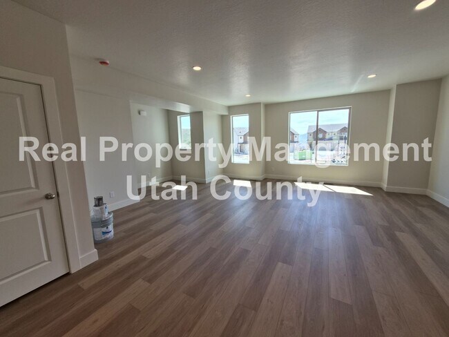 Building Photo - 2172 Cape Fox Way