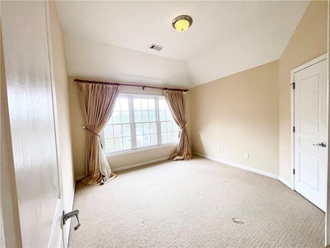 Building Photo - 555 Vinings Springs Dr SE