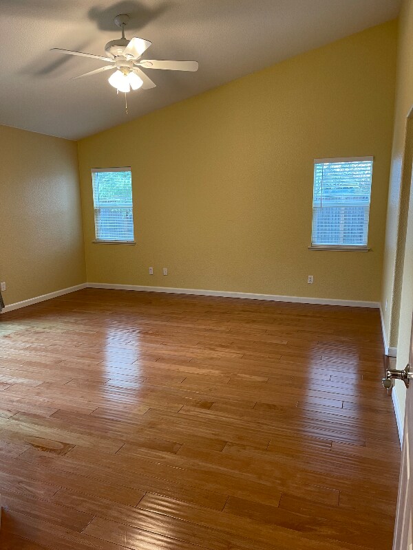 Building Photo - 1610 Bello Dr