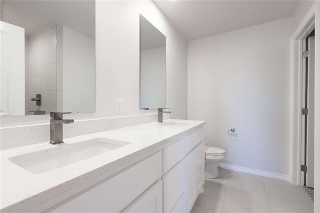 Building Photo - 9024 NW 127th St