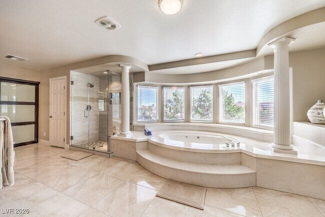 Building Photo - 11072 Pentland Downs St