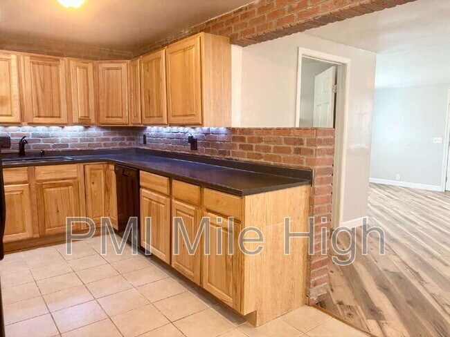 Building Photo - 7221 Canosa Ct