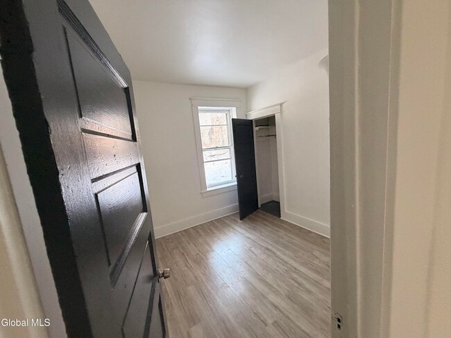 Building Photo - 21-23-23 Jackson St