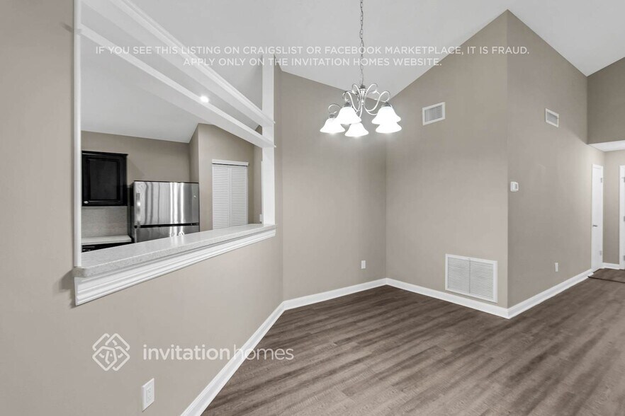 Building Photo - 11911 Hickorynut Dr