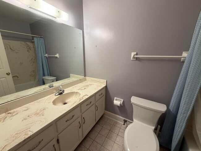 Building Photo - 8149 Kimbrook Dr