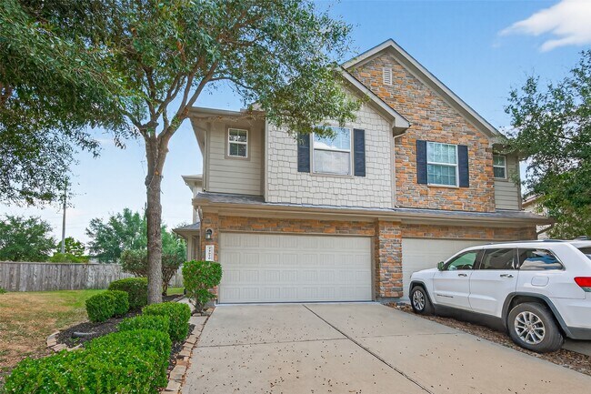 Building Photo - 24670 Folkstone Cir