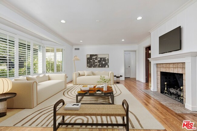 Primary Photo - 3924 Woodfield Dr