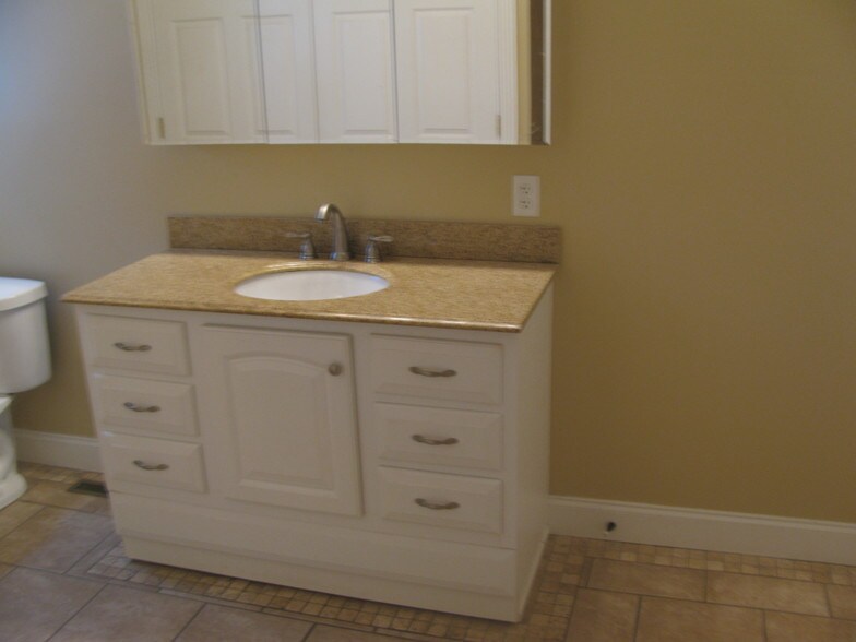 BATHROOM - 1561 W Southern Ave