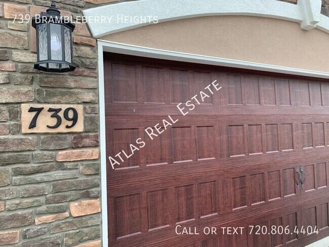 Building Photo - *FEBRUARY RENT FREE* 3 bedroom 2.5 bathroo...