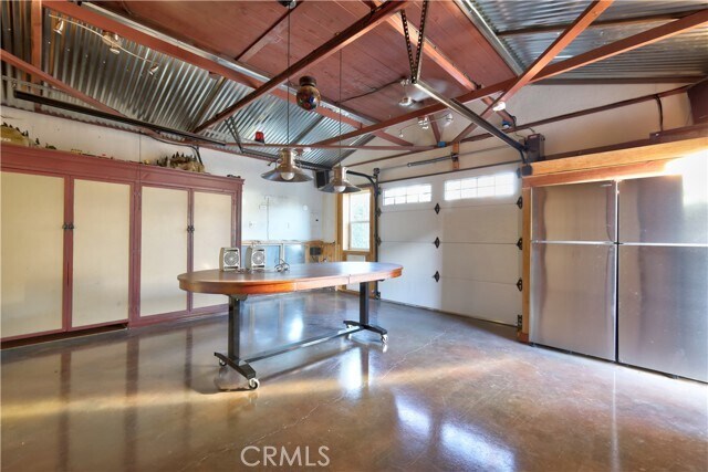 Building Photo - 247 E Hurst St