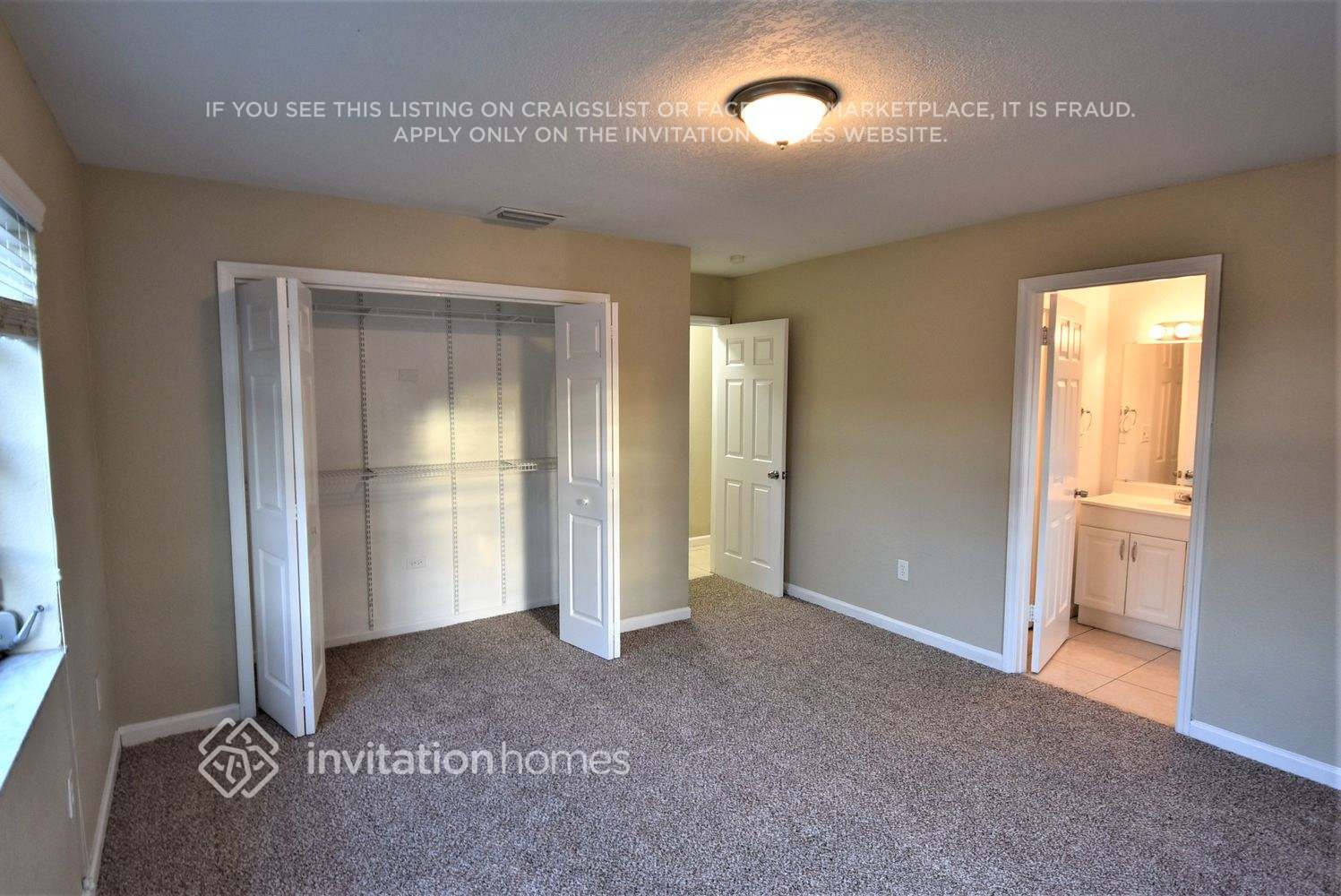 Building Photo - 16620 SW 93rd Ave