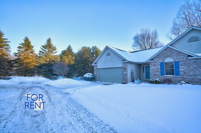 Building Photo - 3175 Rotterdam Dr