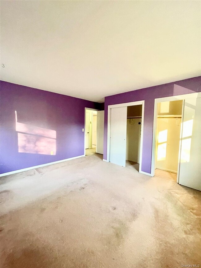 Building Photo - 19 New St