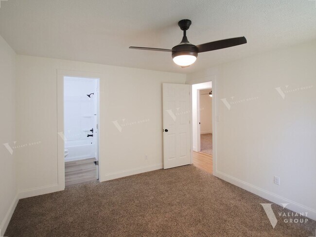 Building Photo - Beautifully Renovated 3-Bedroom Rental in South Springfield with Contemporary Finishes