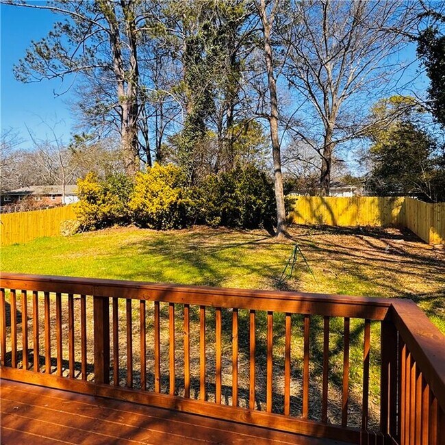 Building Photo - 2054 Fargo Pl SE