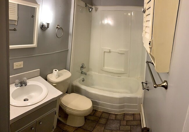 Building Photo - 111-113 E Bald Eagle St