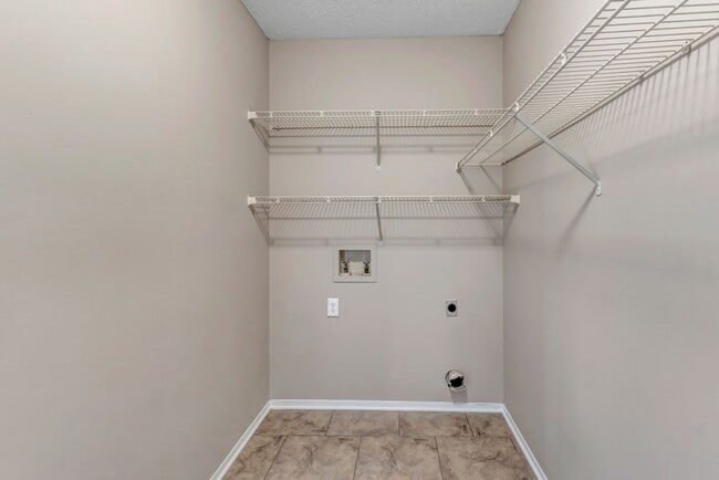 Building Photo - Newly Renovated Units in Killen, AL