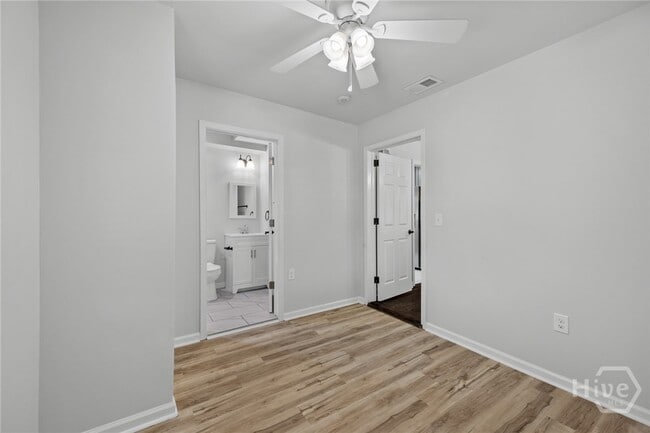 Building Photo - 1805 E 62nd St