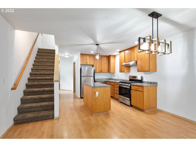 Building Photo - 3552 SE 66th Ave