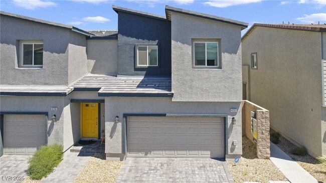 Primary Photo - 4202 Lunar Cyn Ave