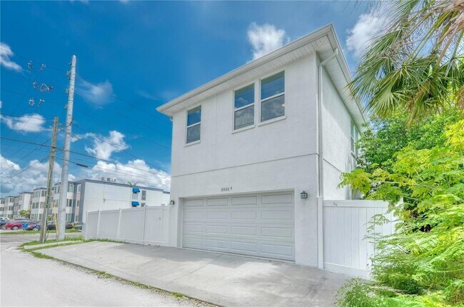 Building Photo - 3501 3rd Ave N