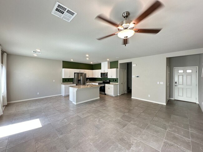 Building Photo - 5370 White Butterfly St