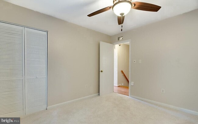 Building Photo - 7801 Cliffside Ct