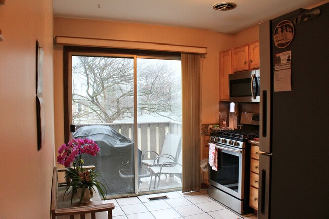 Building Photo - 247 Nantucket Harbor