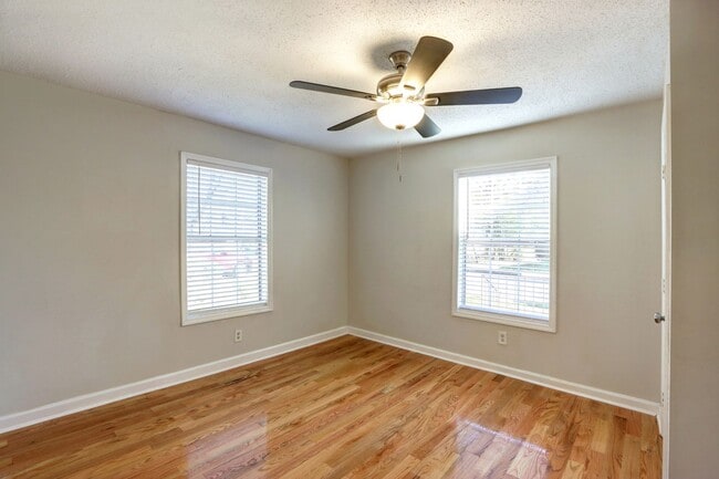 Building Photo - Renovated Single Family - Three Bedroom, Two Bathroom