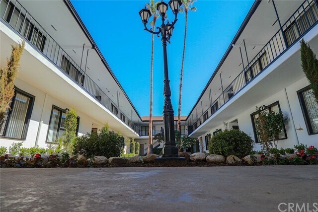 Building Photo - 170 S Chester Ave