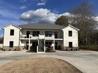 Building Photo - 250 N Forest Ave