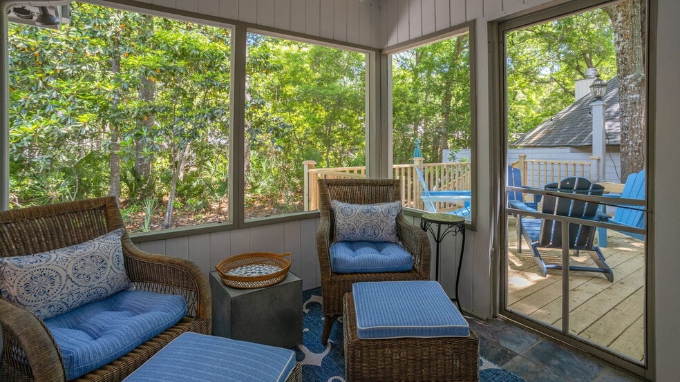 Building Photo - 13 Dewberry Ln