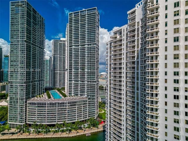 Building Photo - 901 Brickell Key Blvd