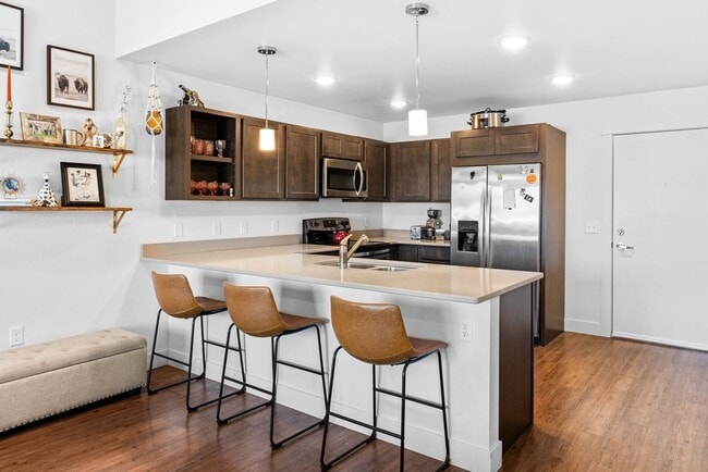 Building Photo - Mountain Living with High End Comfort - 2 ...