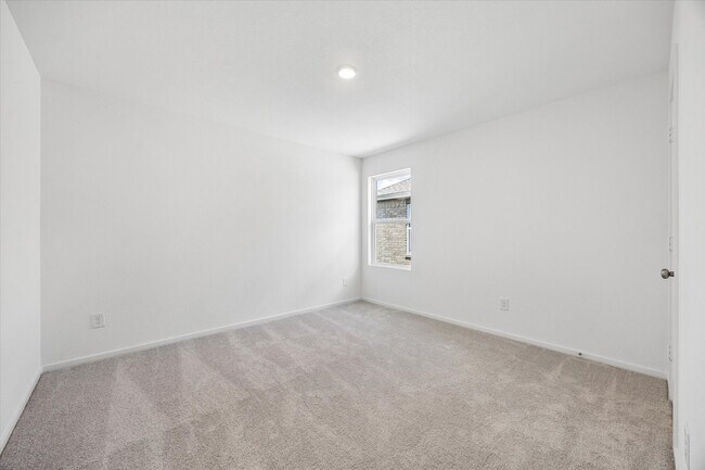 Building Photo - 16847 Spotted Oak Dr