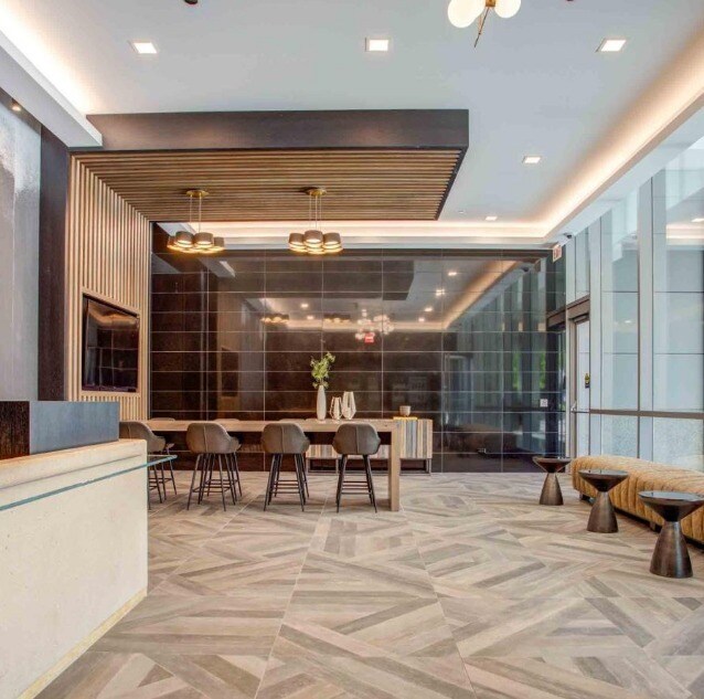 Building Photo - 451 N State St