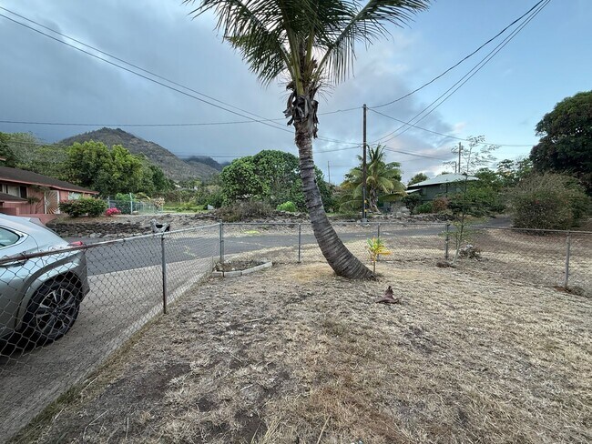 Building Photo - 219 W Waiko Rd